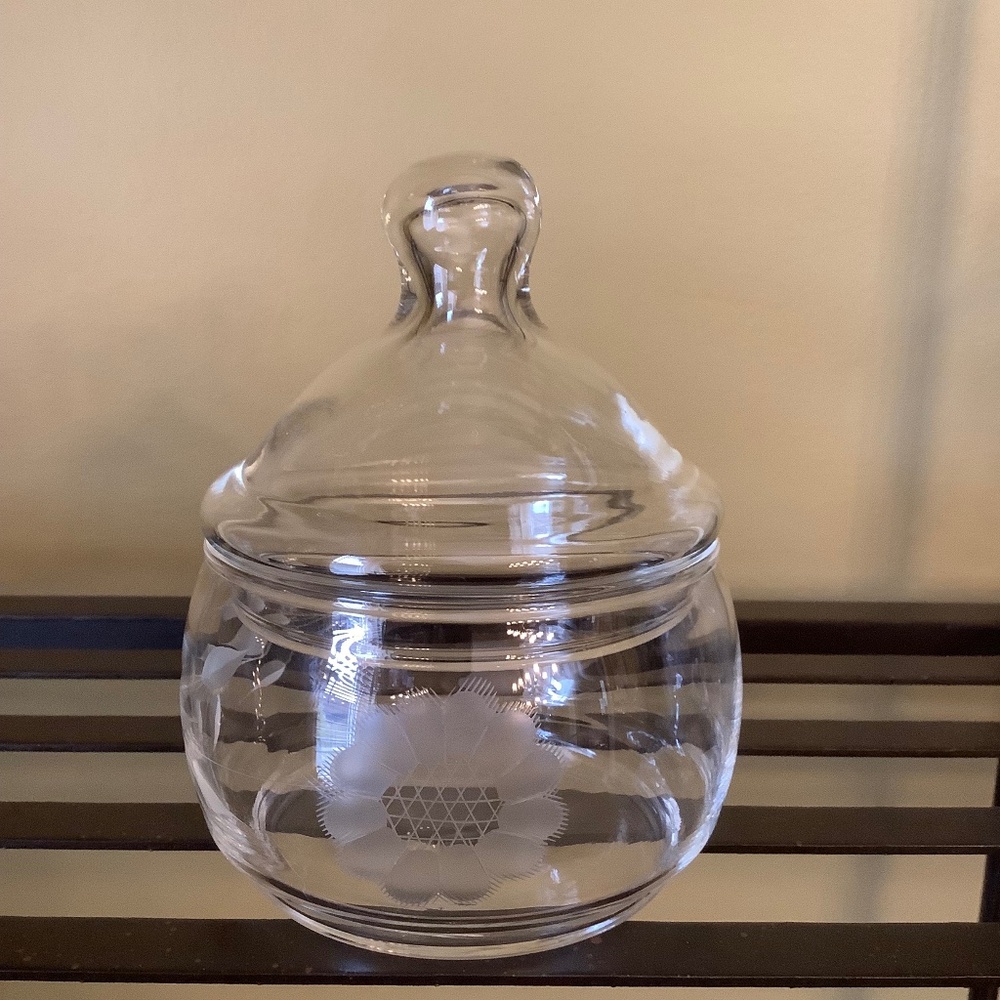 Vintage W J Hughes Cornflower Dish With Lid